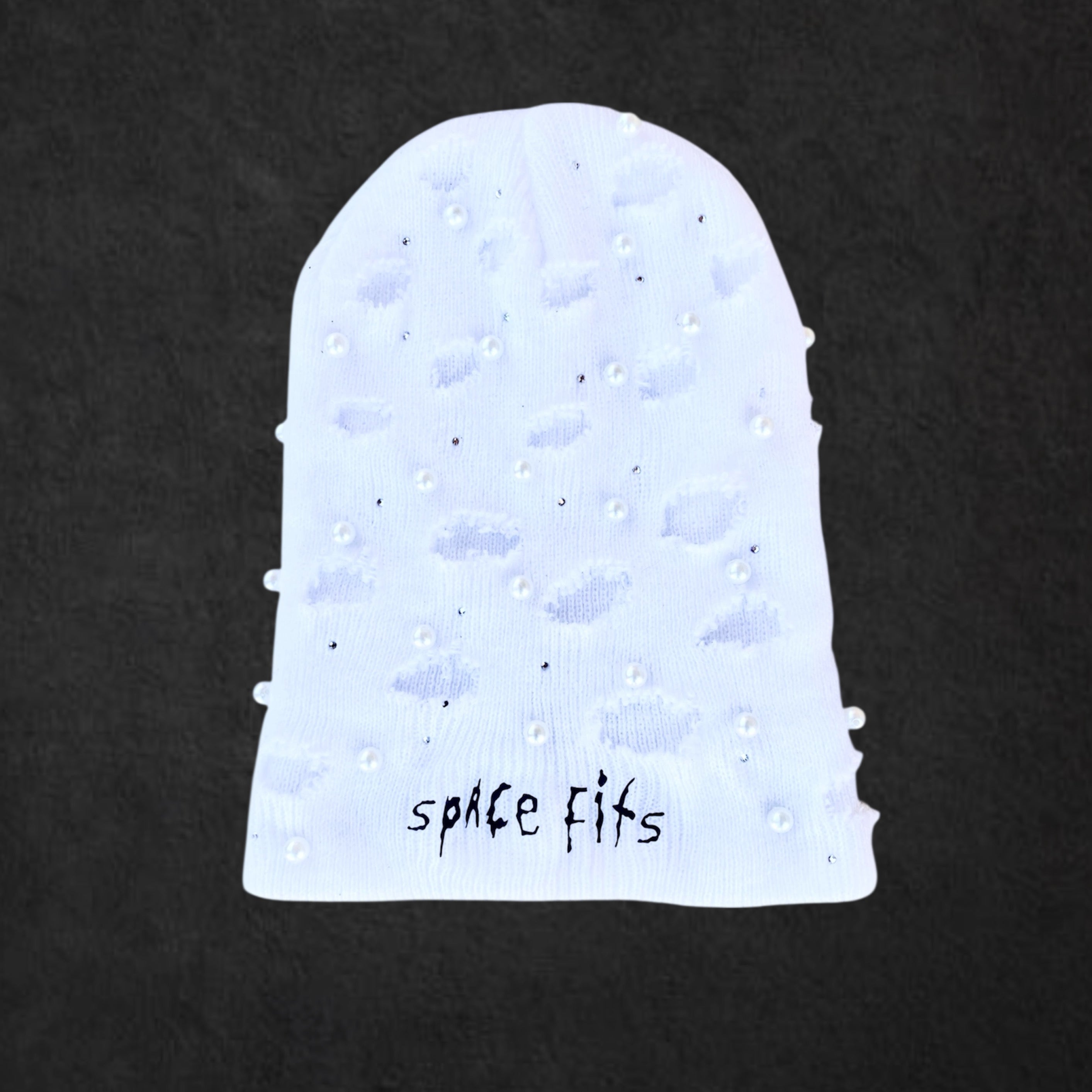 WHITE ROCKSTAR BEANIE